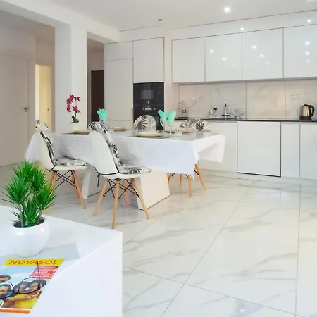 Apartamento Lovely In Torrevieja